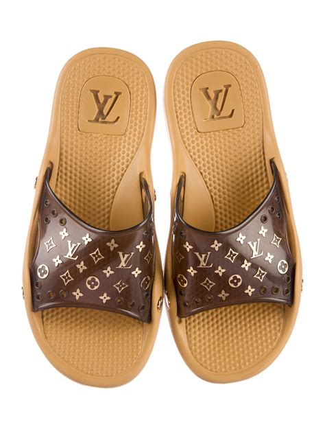 men louis vuitton sandals|louis vuitton monogram sliders.